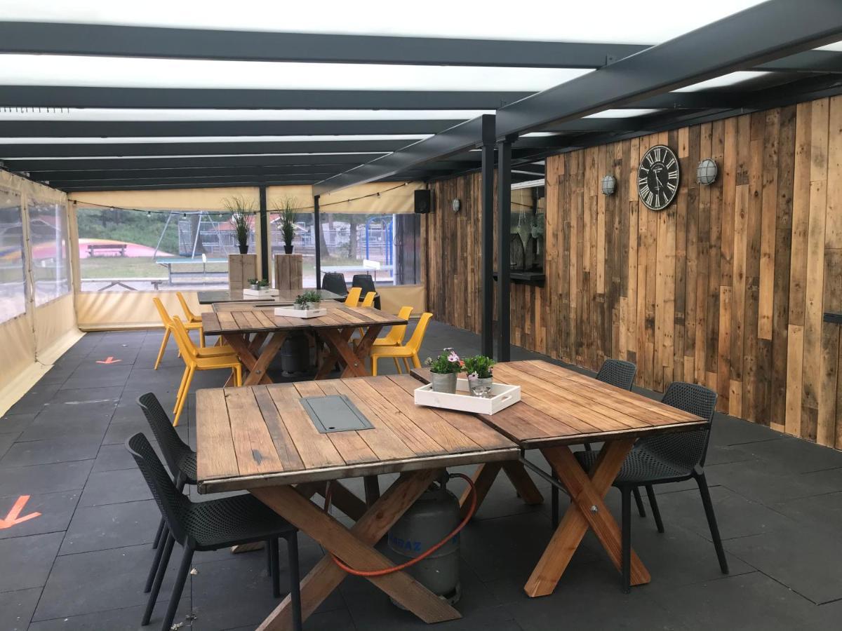 Wulft 47 Zonnig Gezellig 6P Chalet Met Zwembad In Bosrijke Omgeving Op Familie Camping De Vossenburcht IJhorst 外观 照片